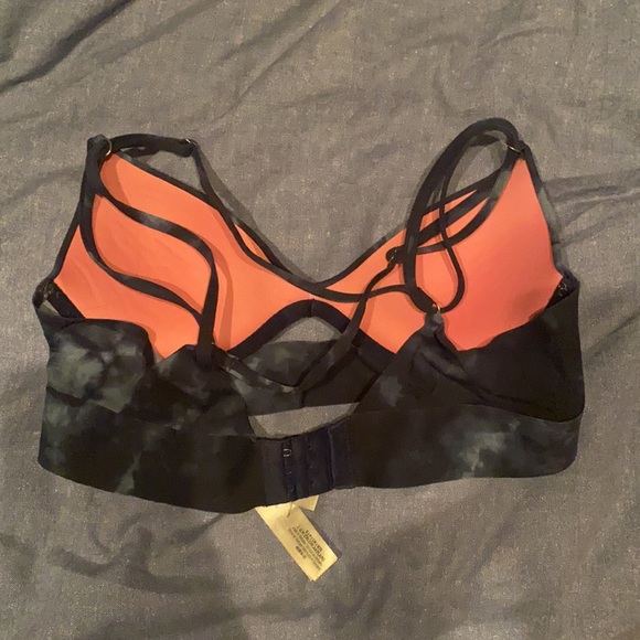 Victoria secrets crossed-back push up blue bralette, adjustable, size: small - Picture 2 of 5